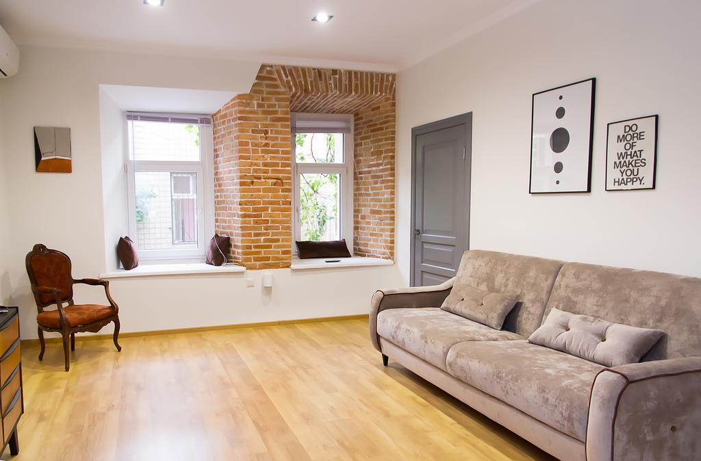 Apartment In The Center Of Odessa מראה חיצוני תמונה